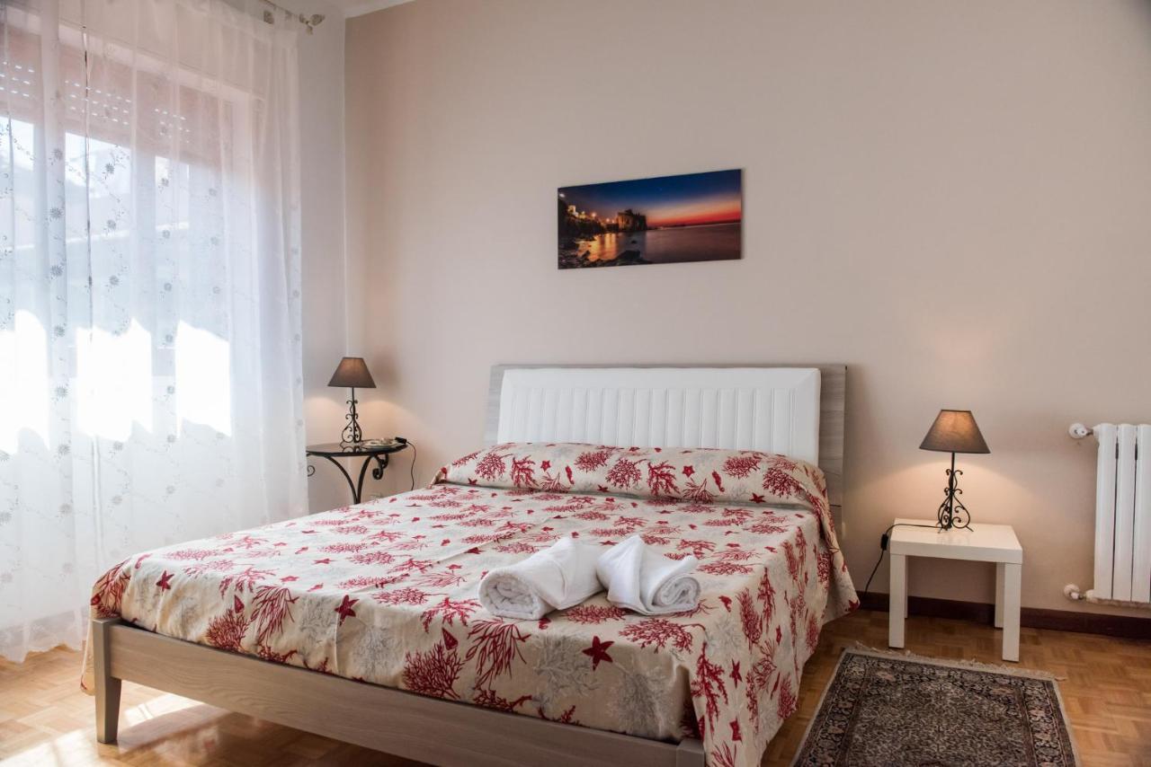 La Castellese Bed & Breakfast Aci Castello Exterior photo