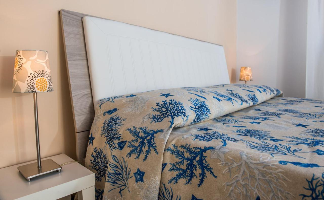 La Castellese Bed & Breakfast Aci Castello Exterior photo