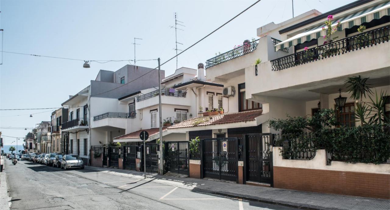 La Castellese Bed & Breakfast Aci Castello Exterior photo