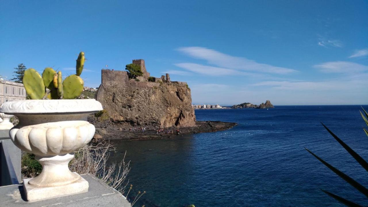 La Castellese Bed & Breakfast Aci Castello Exterior photo